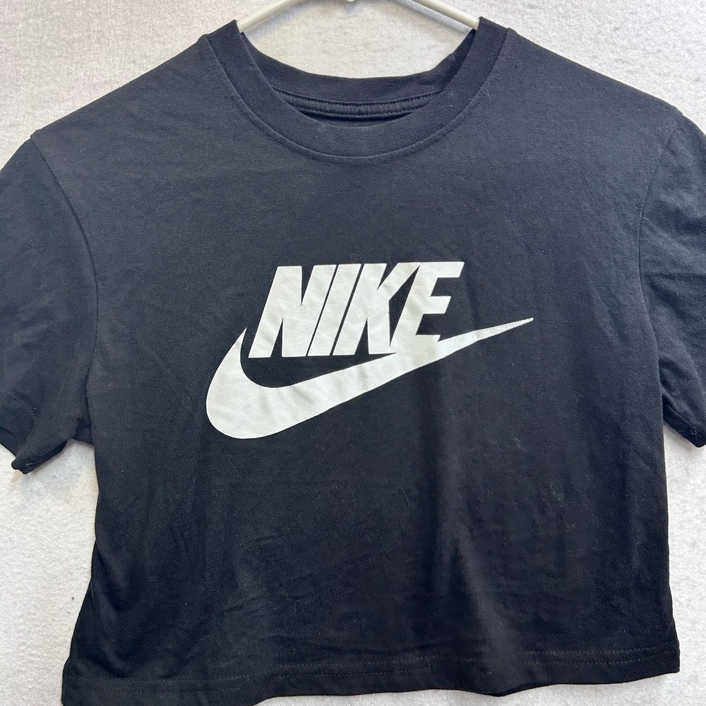 Nike Crop Top Womens Tee Black Xtra Small